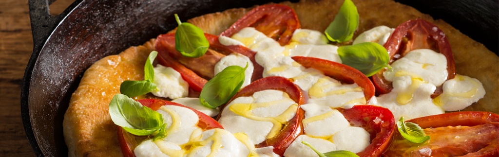 Cast-Iron Skillet Pizza