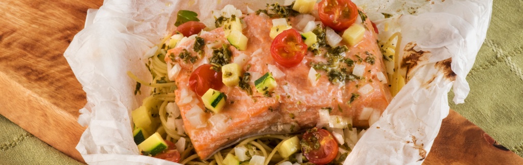 Steamed Salmon with Vermicelli in Parchment
