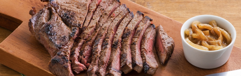 Sirloin Steak with Onion-Mustard Sauce