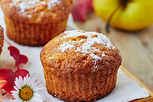 Apple Pie Oatmeal Muffins