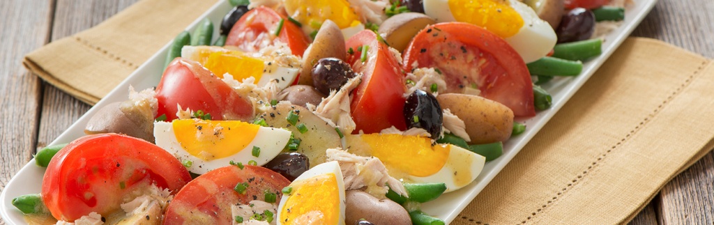 Tuna Nicoise Salad with Dijon Dressing