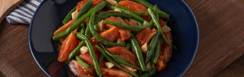 Green Beans and Plum Tomatoes