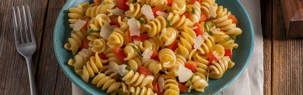 Rotini in Summer Tomato Basil Sauce